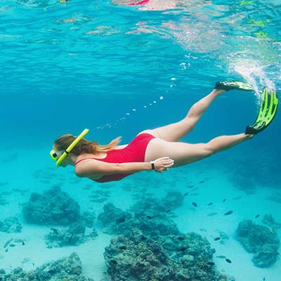 If water activities are your thing, this package has two snorkeling options for you! Try snorkeling at Turtle Canyon in the waters off Waikiki, or see the breathtaking beauty of the east side on the Windward Snorkel & Sandbar Adventure.