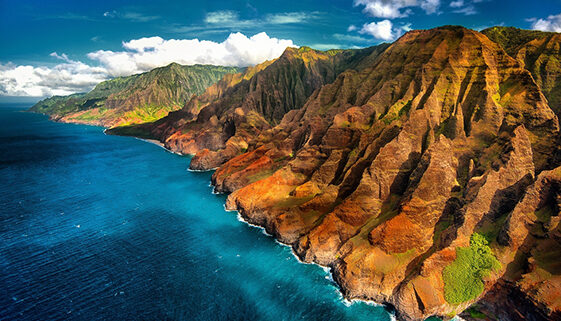 bucket-list-things-to-do-in-Hawaii-561x321-1