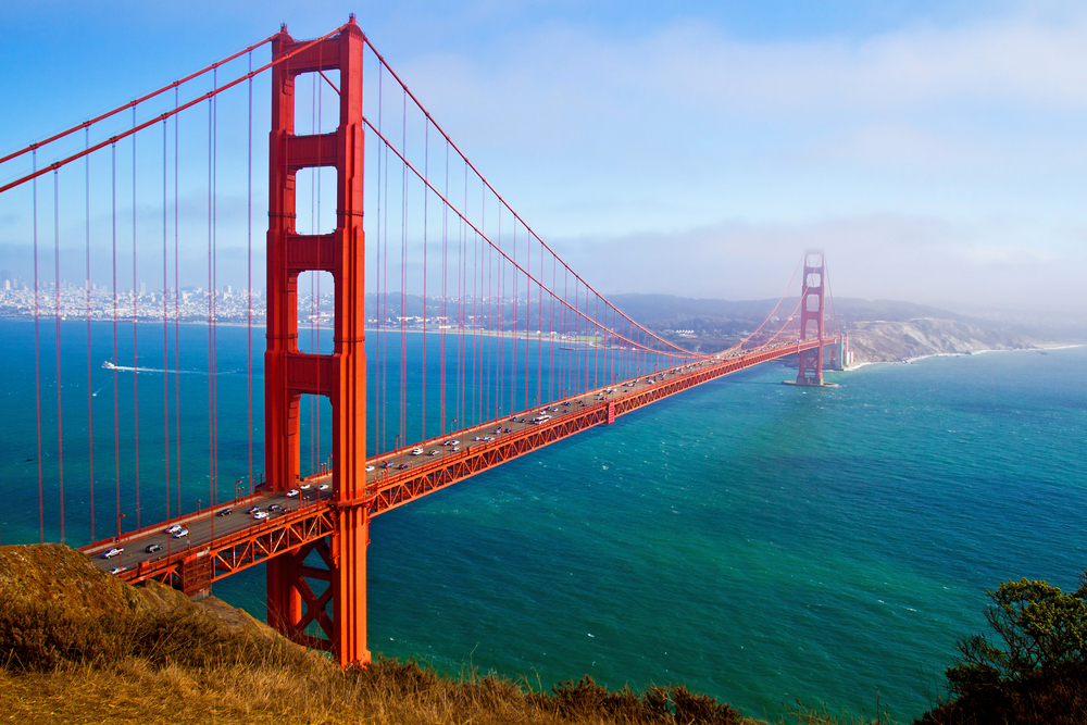 what are the best stop overs to Hawaii? Golden Gate Bridge
